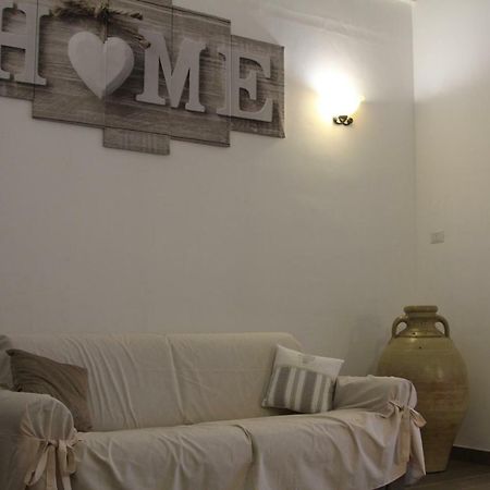 Dimora Della Castellana Apartment Lecce Bagian luar foto