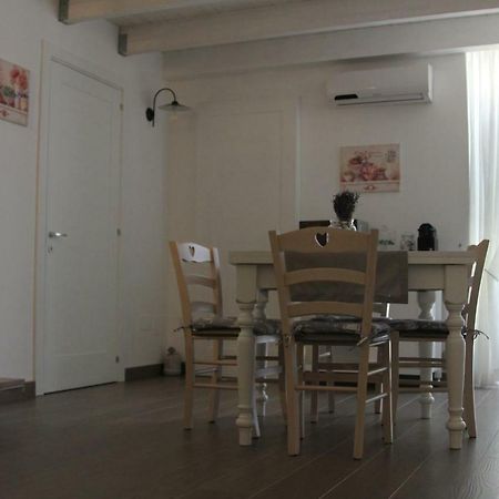 Dimora Della Castellana Apartment Lecce Bagian luar foto