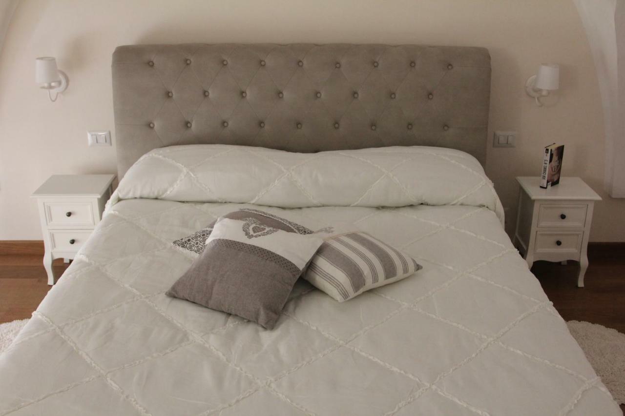 Dimora Della Castellana Apartment Lecce Bagian luar foto