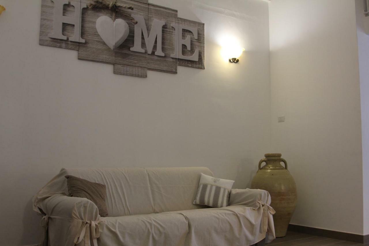 Dimora Della Castellana Apartment Lecce Bagian luar foto