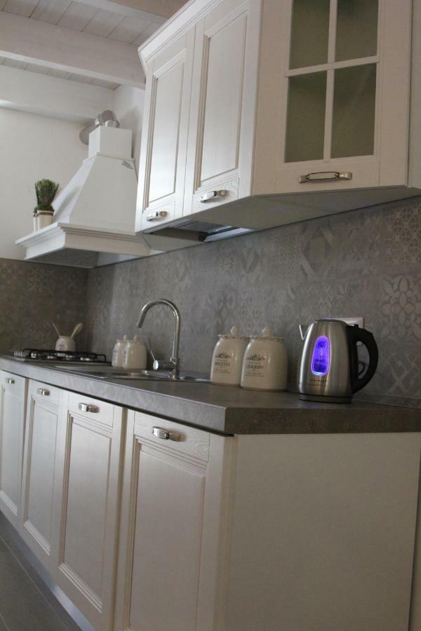 Dimora Della Castellana Apartment Lecce Bagian luar foto