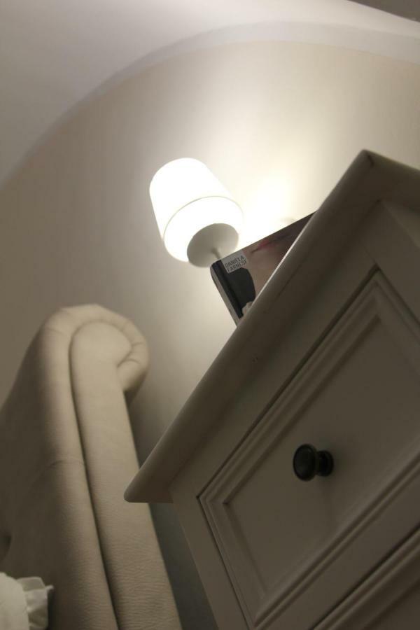 Dimora Della Castellana Apartment Lecce Bagian luar foto