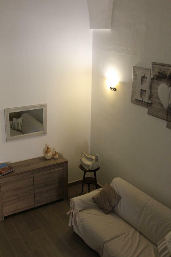 Dimora Della Castellana Apartment Lecce Bagian luar foto